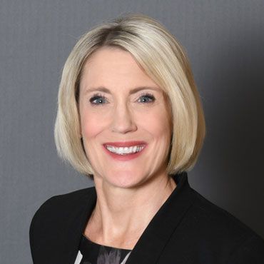 Amy L. Reasner headshot