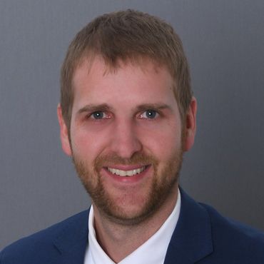 Jake Ellett headshot